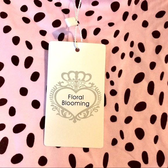 NWT Women’s Pink Roses and Dots Nightgown- XL - Picture 6 of 6